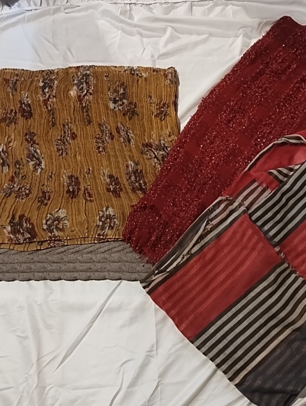 Bundle Of 4 Various Universal Thread Red and Mustard Mixed-Print Good Condition.